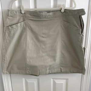 Dockers Brand Skort. Excellent condition. Smoke free home.